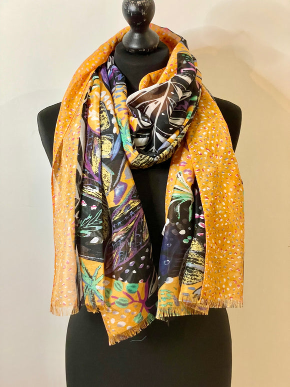 Scarf Bold Safari Leaf Print